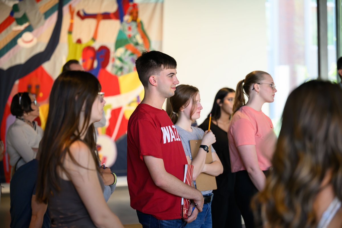 WSUArtMuseum's tweet photo. Join the museum tomorrow, 2/28 from 12–1 for quilter Rochelle Smith’s Community Perspectives Tour, with personal insights and fresh ways of seeing textile works in our current exhibitions. https://t.co/V7qMFToioe #WSUPullman #WSUartmuseum @palousepatchers https://t.co/QCn6xh4lXe