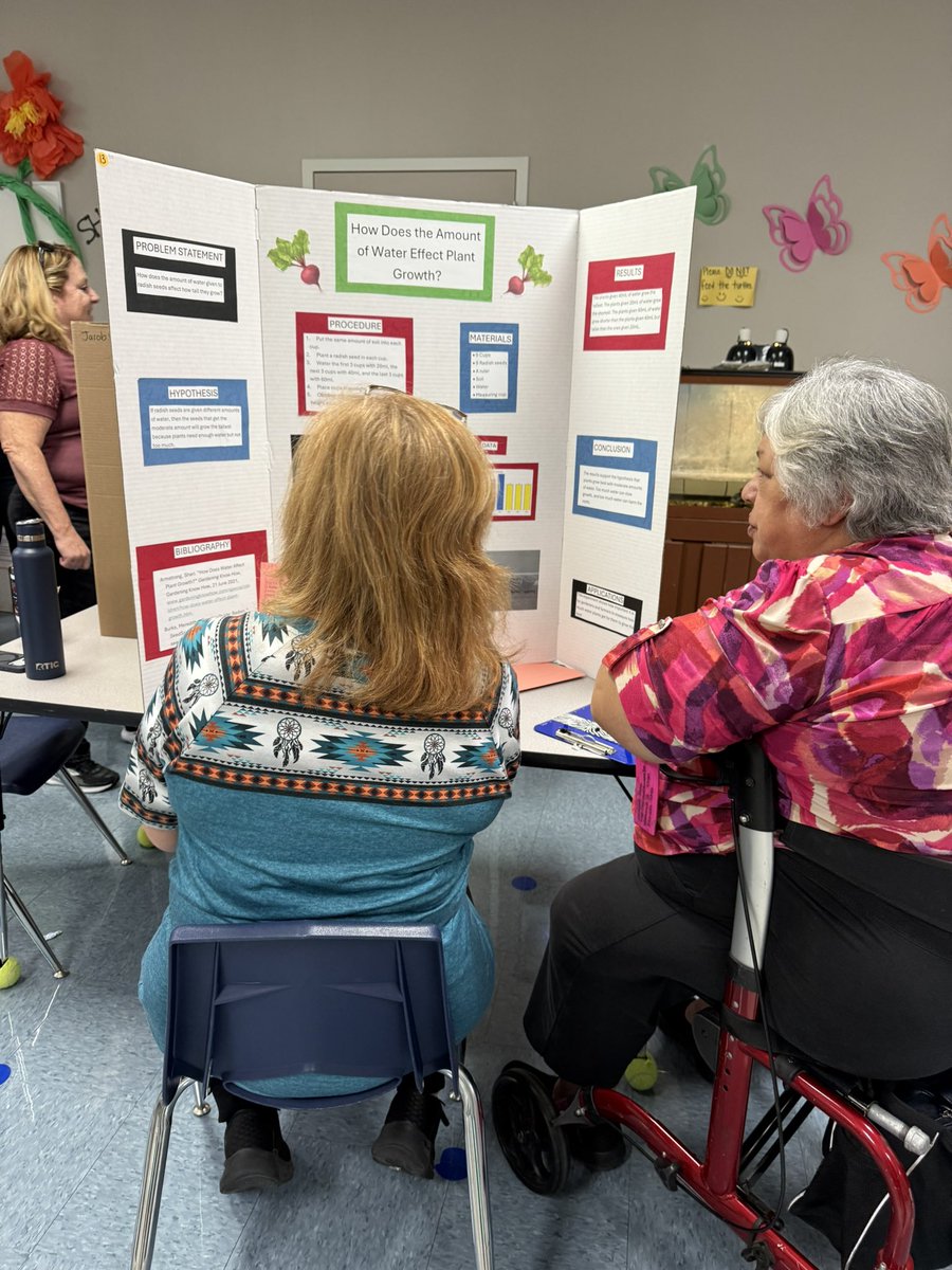 OCE_BlueJays's tweet photo. Thank you to our amazing volunteers who gave of their time today to come and judge science fair projects! @FortBendISD 🧬 🧪 https://t.co/Wb0VHyq8f5