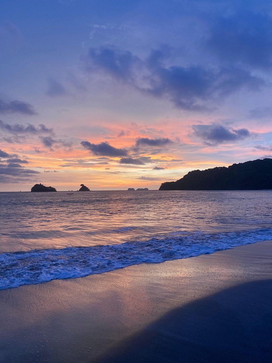 Jake Nomada 🌎 tweet media