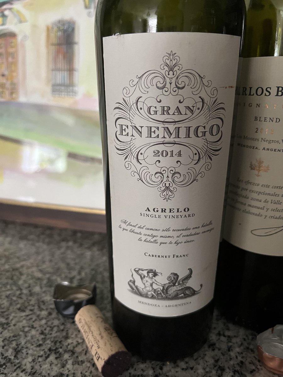 Bueno, veo que todos vienen a Twitter a presumir las botellas de <a href="/alevigilmalbec/">Alejandro Vigil</a> que abren. Acá la que se bebió anoche.