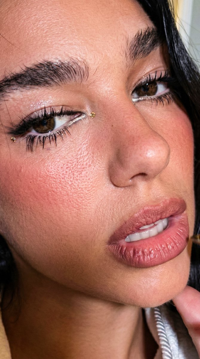 UHQ_TWEETS's tweet photo. God crafted her like fine art. https://t.co/wbP3zAC4PN