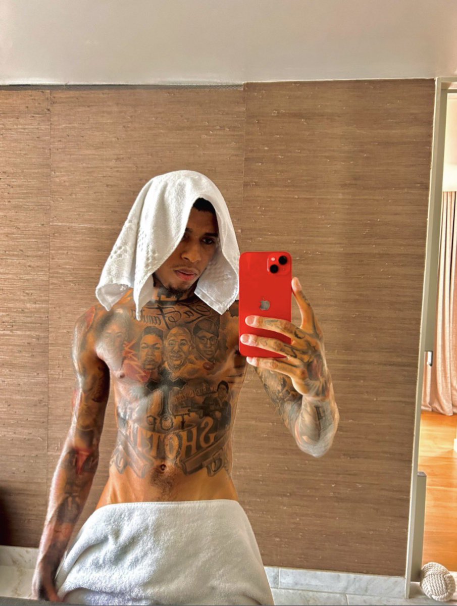 Famous Men Naked ‼️ tweet media