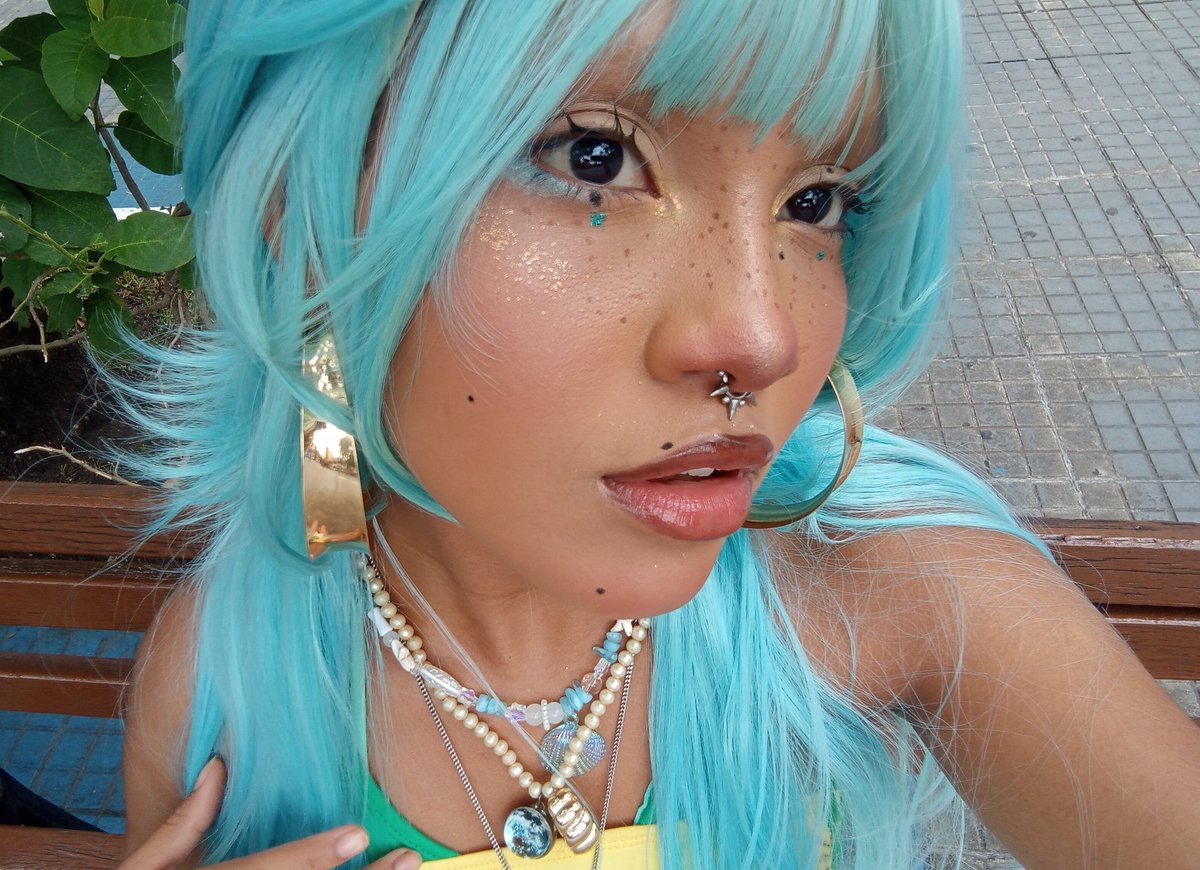 caroleta tweet media