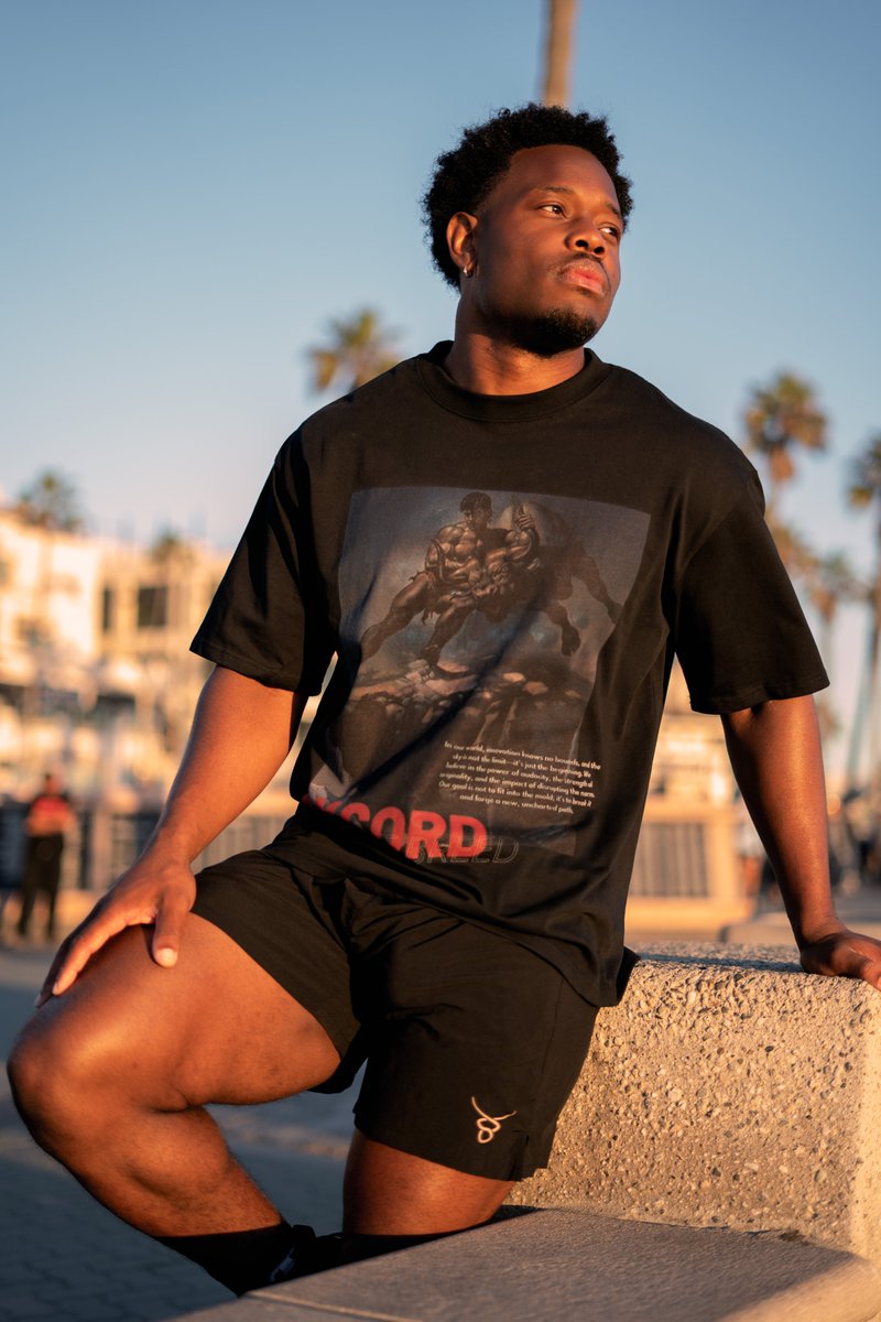 Leon | Male UGC Creator | Creative Strategist tweet media