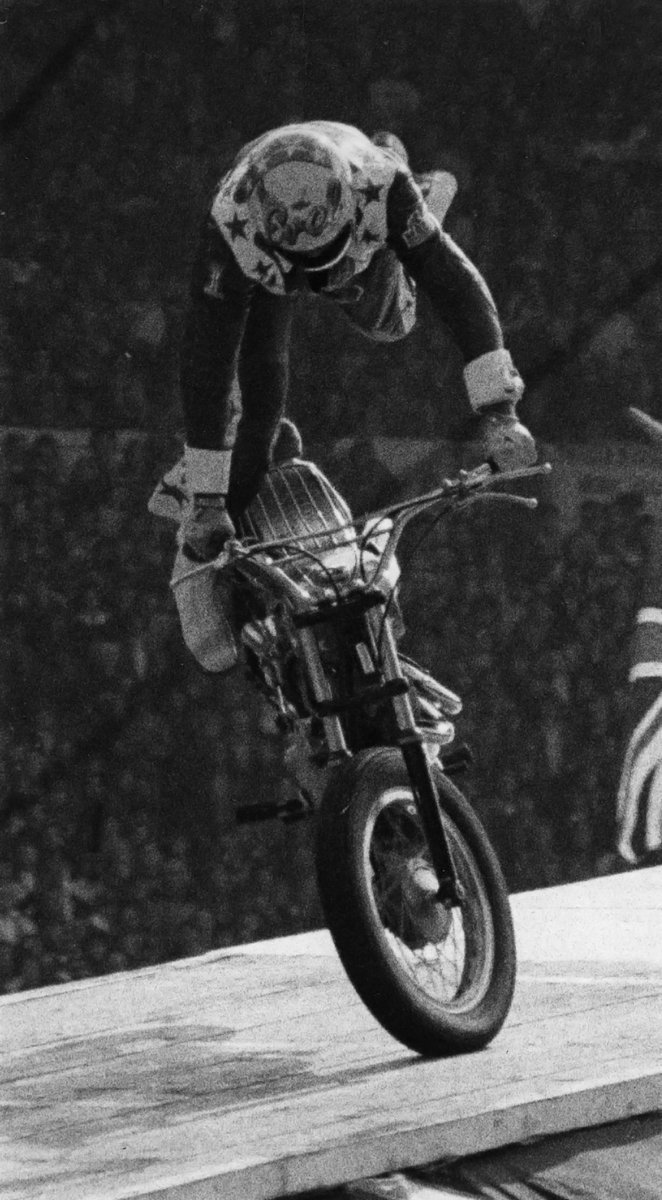 Evel Knievel tweet media