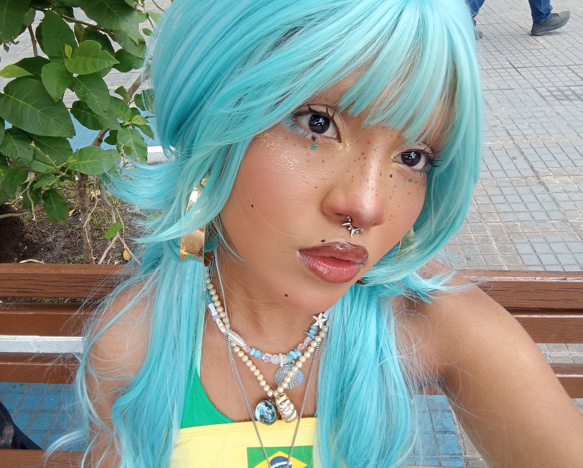 caroleta tweet media