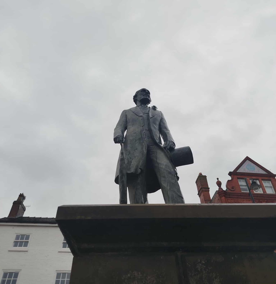 SoTCityCouncil's tweet photo. We had a really strong response to our Centenary Restoration Fund – with more than 600 votes cast.
 
Individuals and community groups put forward sites they want to see restored. 

Read more: https://t.co/nnxahPKhtz https://t.co/Ef1ThZZgp9