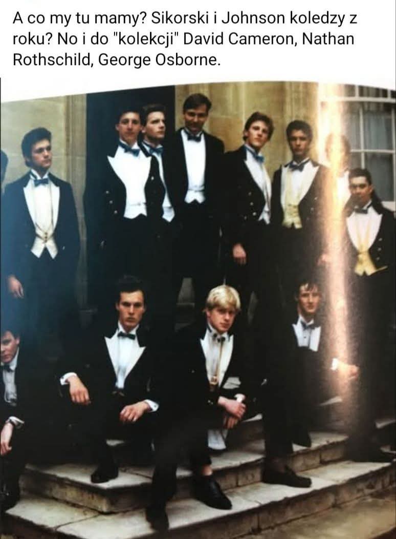 yourmind80's tweet photo. @sikorskiradek O czego się cieszysz jak głupi, takimi akcjami tylko pokazujecie jak polski rząd jest słaby....Inni już zacierają rączki,a z kim ja pisze przecież tu się już dawno temu sprzedałeś https://t.co/qqyaHfiMfj