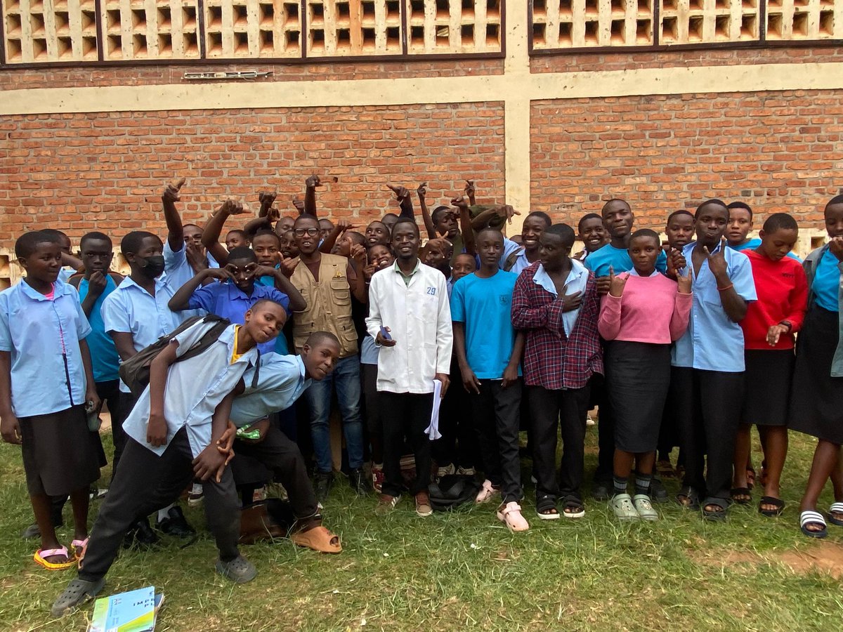 informed_gens's tweet photo. Today, youth advocates serving as #IFGClub mentors in schools facilitated youth-friendly HIV education sessions, covering the #HIVModule in clubs across @GatsiboDistrict & @RwamaganaDistr.
#InformedGens
#AIDSFreeGenerations
@harerimana_tito @VickyChuwa @Knooliet @UNAIDSRwanda https://t.co/cuCAaycpQb