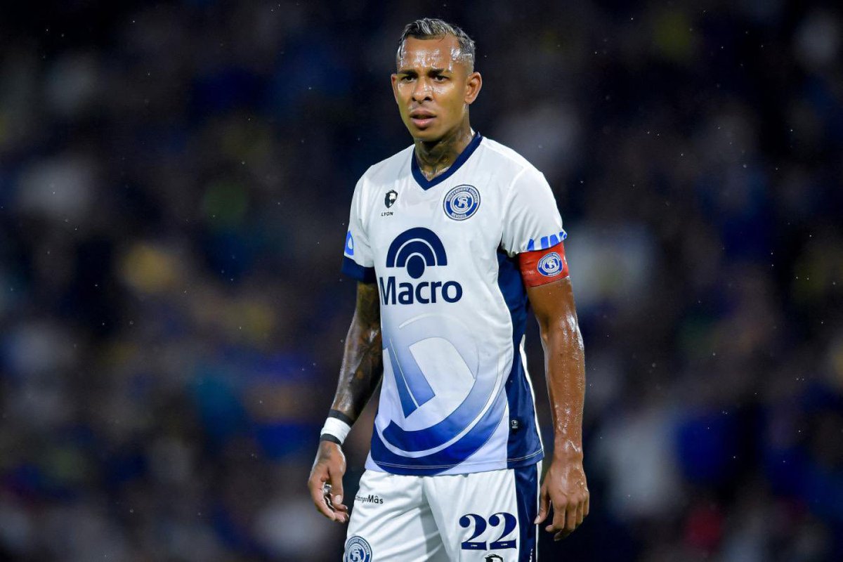 rodriisolanoo's tweet photo. Es una obligación traer un refuerzo. No puede salir de estos tres.
No traer a nadie o traer cualquier otro jugador te va a terminar saliendo más caro, en todos los sentidos. https://t.co/OZo2lEqY5Q