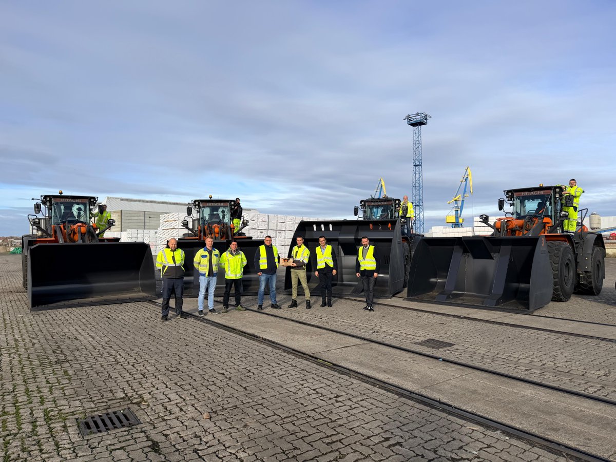 Hitachi Construction tweet media