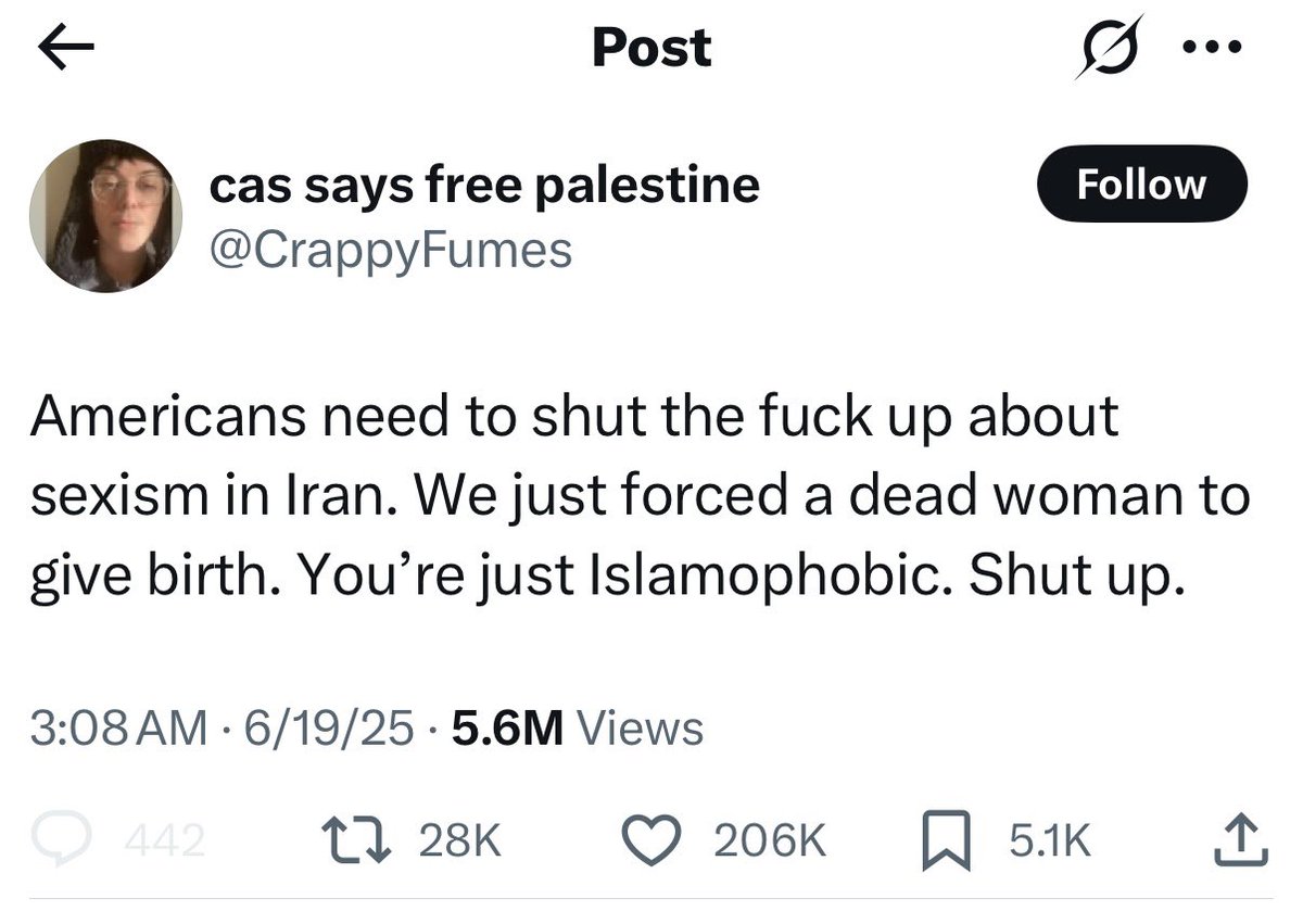 آریا tweet media