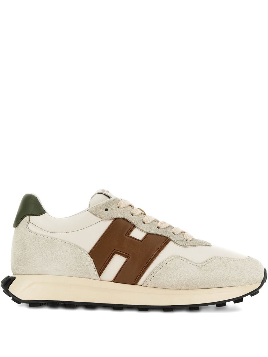 aumi4official's tweet image. Elevate your everyday with Hogan H601 – a perfect blend of style and comfort in white leather. #LuxuryDefined