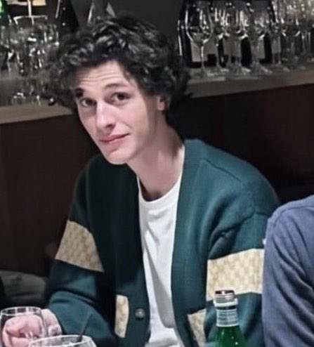 daily i love owen painter tweet 🖤 cutie