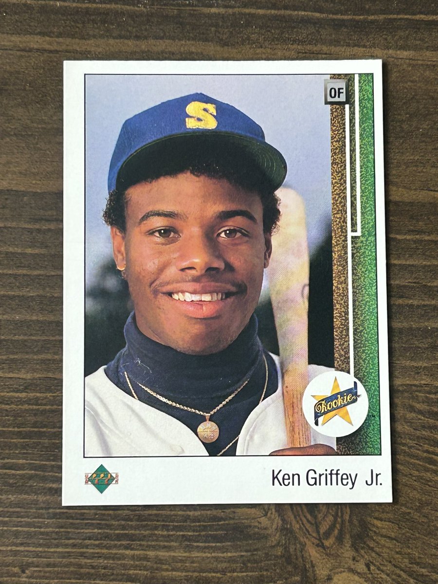 WaxPack916's tweet image. Today’s #CardoftheDay is this 1989 Upper Deck Ken Griffey Jr RC. I still needed the UD 1 card for my #SetBuild.
