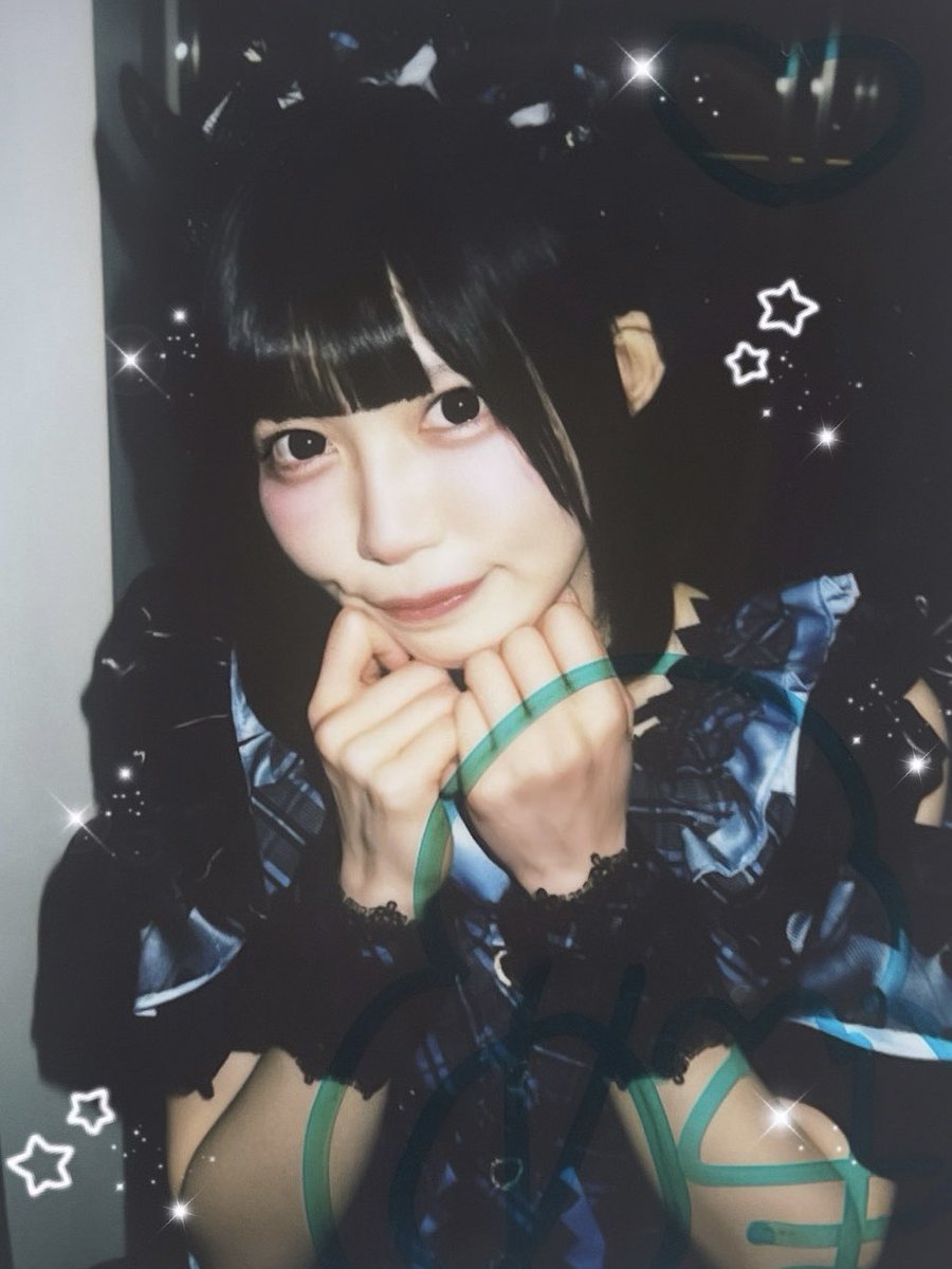 なづなたん tweet media