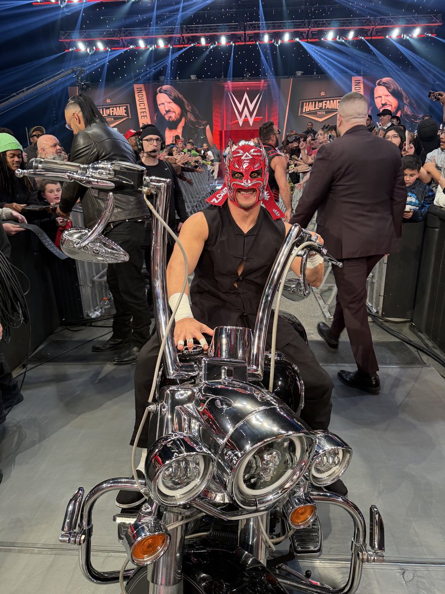 Dragon Lee tweet media