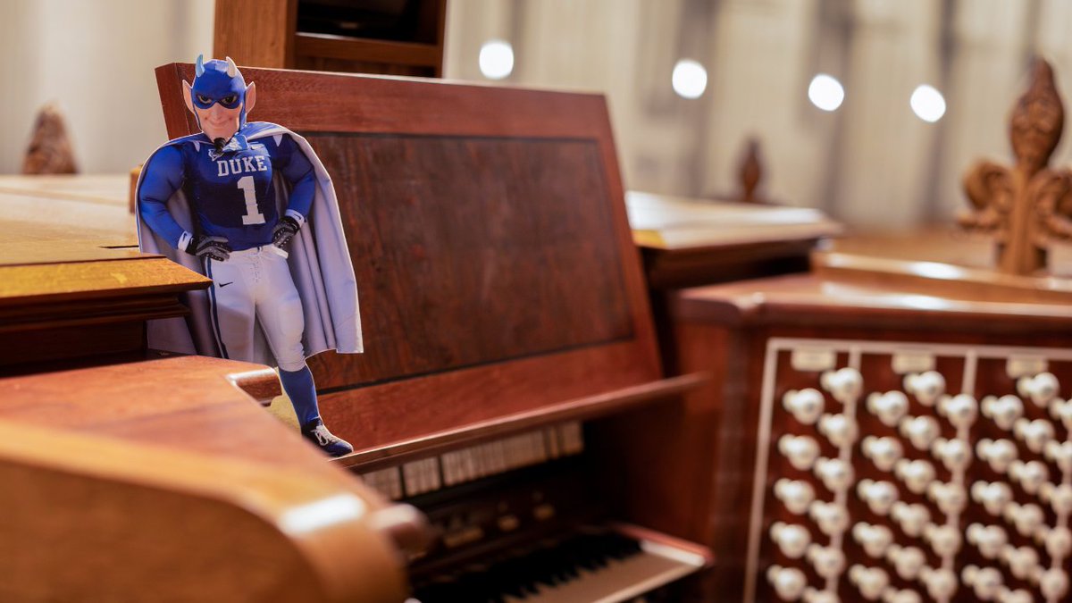 WorkingatDuke's tweet image. Meet Devlin, the Working@Duke Correspondent – a flat, cut-out companion who joins Duke staff and faculty at work and beyond.

Devlin’s first stop was @dukechapel, where he tagged along with colleague Joni Harris.

See more on Instagram! instagram.com/p/DVRNslUgbvg/…
#DevlinOnAssignment