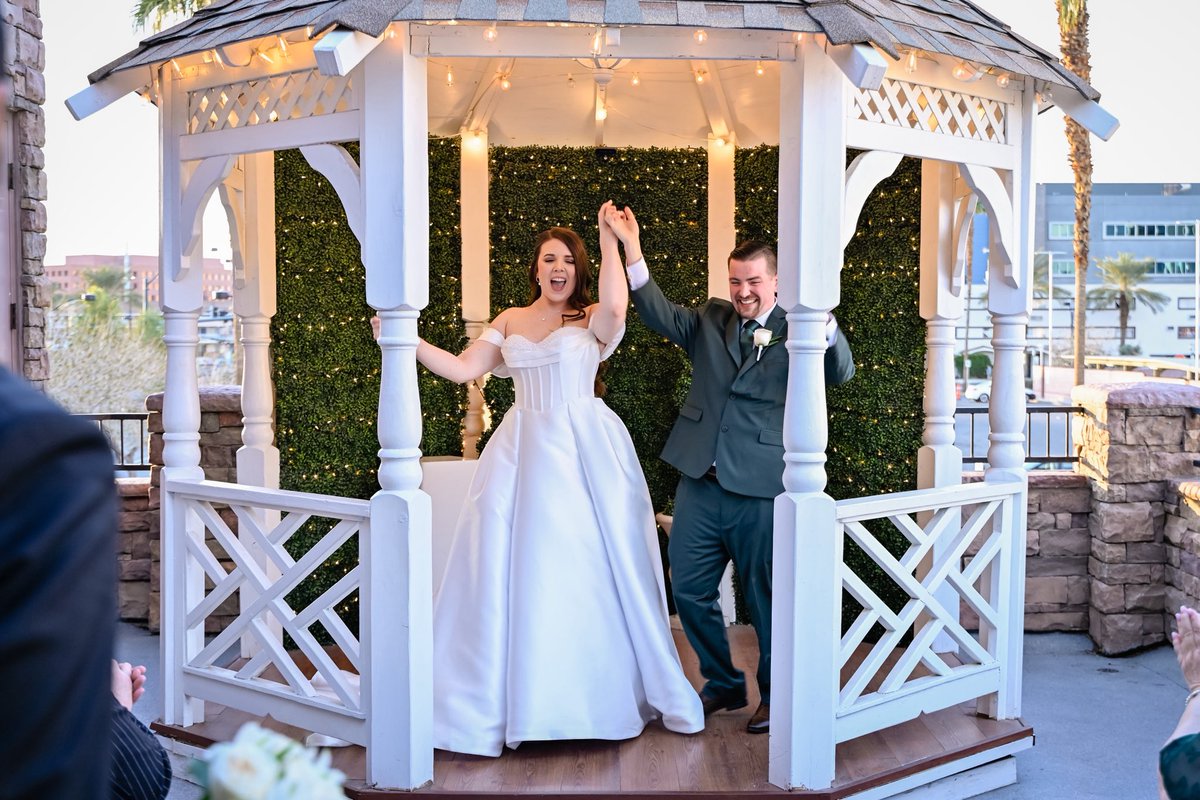 the guy behind the guy behind the guy tweet media