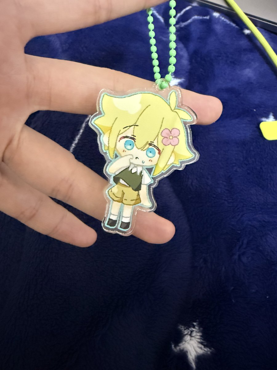 _kbrp_'s tweet photo. バジ誕の日に自己満で発注した自作アクキーが届いた
えへへ、満足 https://t.co/JHE5LhbSzB