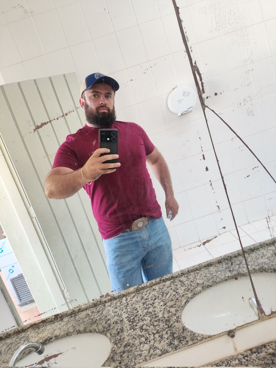 VFilho94789's tweet photo. Sextou 🤠🤠🤠💪🤠💪🤠 
#Cowboys #interiordesp #bruto https://t.co/VxFWq9nqRy