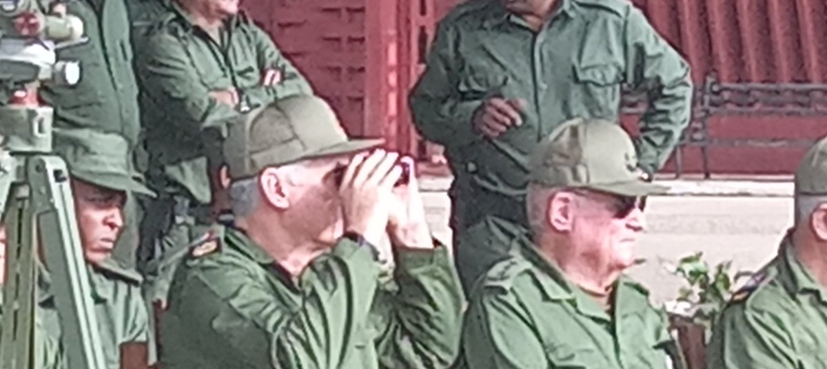 delgado_orialis's tweet photo. El Presidente del Consejo de Defensa Nacional, Miguel Díaz-Canel Bermúdez, preside el día nacional de la defensa en San José de las Lajas, junto al Ministro de las FAR, el GCE, Álvaro López Miera,
#Mayabeque.
#CubaSoberana
#GobiernoMayabeque
#ACCSMayabeque https://t.co/1rPgBkLsac