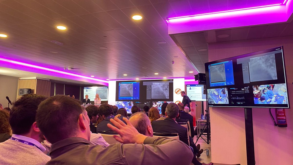 PCRonline's tweet image. Even at the end of a busy first day it was still a full house at the #Euro4C annual meeting in Madrid.

We hope you enjoyed this first day as much as we did 😊, and see you tomorrow for another day of learning &amp;amp; sharing! 

#interventionalcardiology
