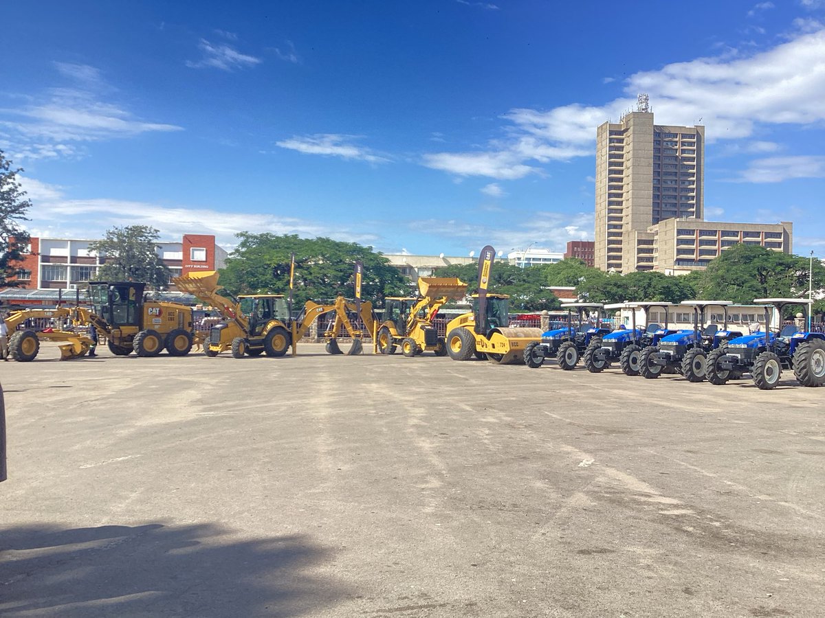 The City of Bulawayo on Friday commissioned four road construction vehicles and an additional four tractors towards capacitating its in-house teams for the construction, maintenance and rehabilitation of the City’s roads.

The City commissioned two Backhoe loaders, one soil