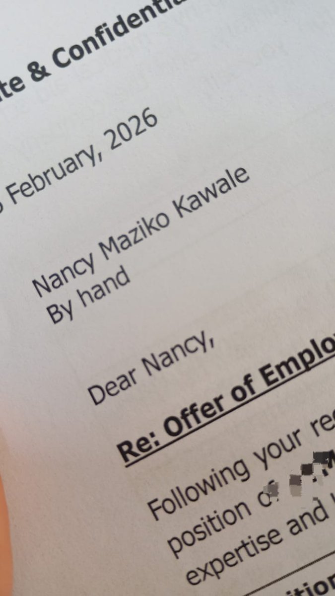 Graduate Maziko Kawale💜 tweet media