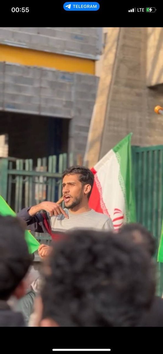 شناسایی شد هزار پدر 🤡
#حامد_قادری

رییس بسیج فنی #دانشگاه_تهران
مخبری میکنه و اسامی بچه های دانشگاه تهران رو به لباس شخصی ها میده

(داد نزن مرتیکه 😳)
تلگرامش :
HmGhaderi
شمارش :
+98 919 712 2156

دانشجوی ورودی ۱۴۰۴ ارشد مواد و متالورژی