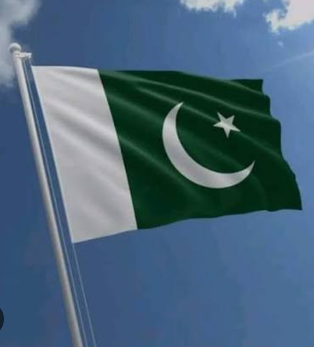 پاکستان سے امریکہ دشمنی کرے میں پاکستان کے ساتھ ہوں 
پاکستان سے اسرا عیل دشمنی کرے میں پاکستان کے ساتھ ہوں
پاکستان سے بھارت دشمنی کرے میں پاکستان کے ساتھ ہوں
پاکستان سے افغانستان دشمنی کرے میں پاکستان کے ساتھ ہوں 
پاکستان سے میرا بھائ دشمنی کرے میں پاکستان کے ساتھ ہوں
حتیٰ کہ