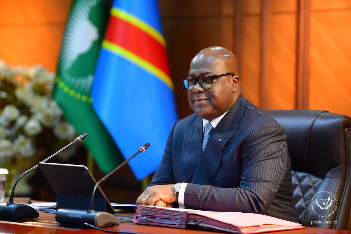 Presidence_RDC's tweet photo. Plusieurs dossiers stratégiques concernant notamment la situation générale du pays, le démarrage du jury pour la valorisation des acquis d’expérience (VAE) dans les domaines des métiers, le lancement du programme régional d’appui au développement des infrastructures et de valorisation des ressources en eau transfrontalières entre la République centrafricaine (RCA) et la République Démocratique du Congo (RDC) ainsi que la validation du plan de travail sur la chaîne de valeur du cuir en RDC et la proposition de fermeture des antennes du projet TRANSFORME à Goma et Bukavu, seront traités au cours du 80e Conseil des ministres de ce vendredi 27 février 2026, à la Cité de l’Union africaine, sous la conduite du Président de la République.