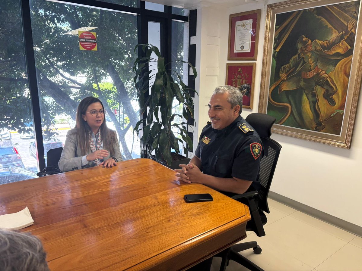 Diálogo técnico que protege vidas.

El México Advisory Board de NFPA se reunió con el <a href="/JefeVulcanoCova/">Jefe Vulcano Cova</a> <a href="/Bomberos_CDMX/">Bomberos Ciudad de México Oficial</a> de Bomberos CDMX, vía <a href="/Ibarluc1Eurdice/">Eurídice Ibarlucea</a>, para alinear necesidades reales y estándares internacionales.

La seguridad no es casualidad: se construye en equipo. 🔥