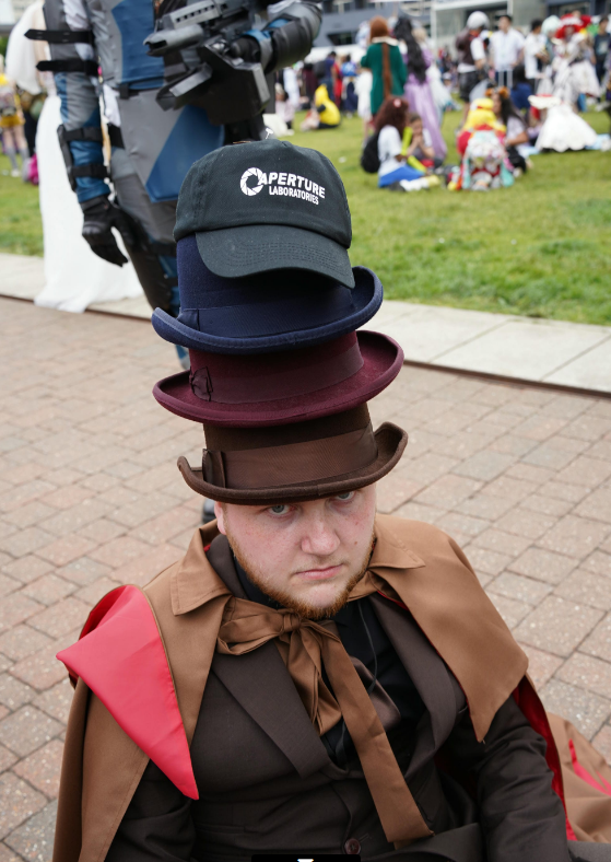 Valve Convention Cosplayers tweet media