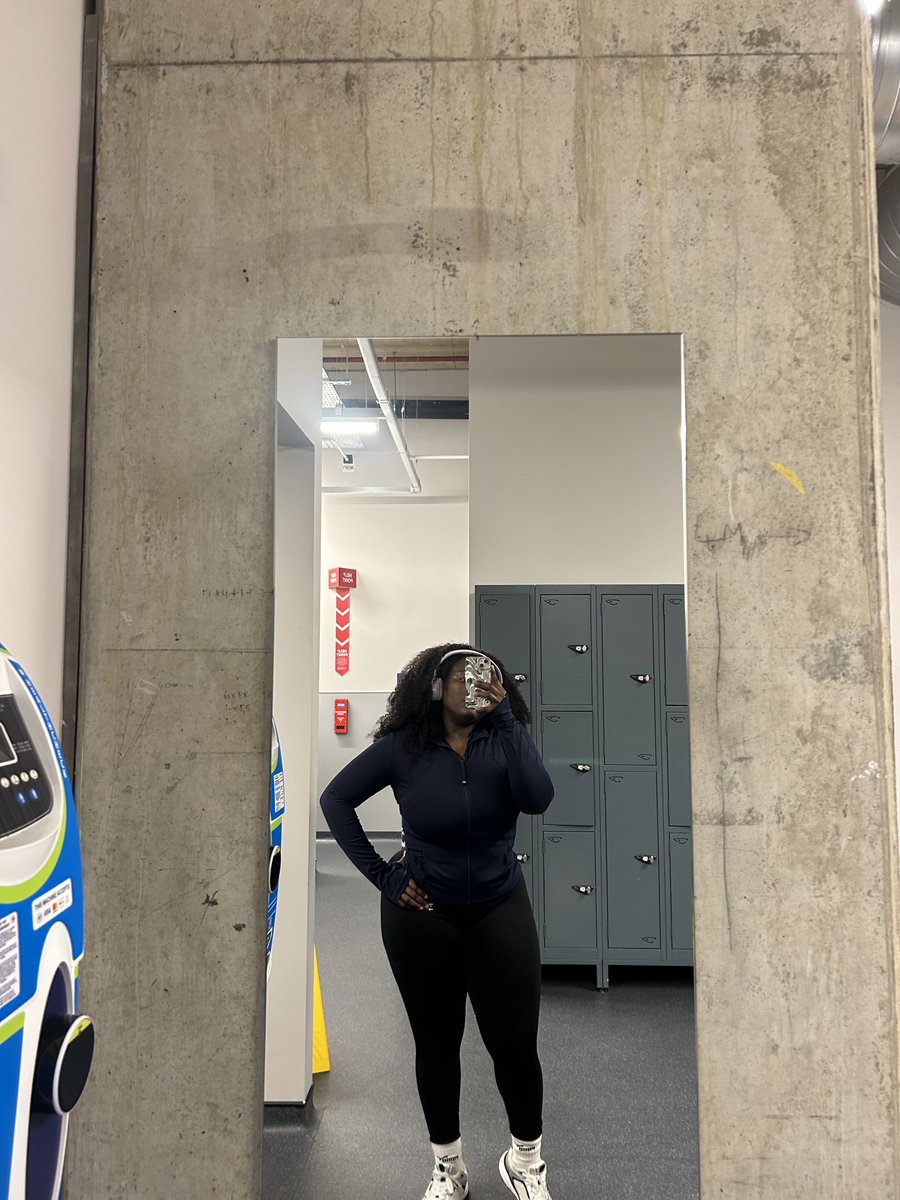 the Grinch tweet media