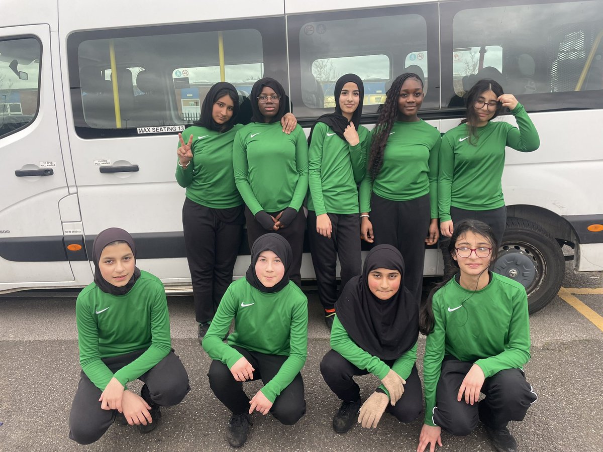 Challney Girls PE tweet media