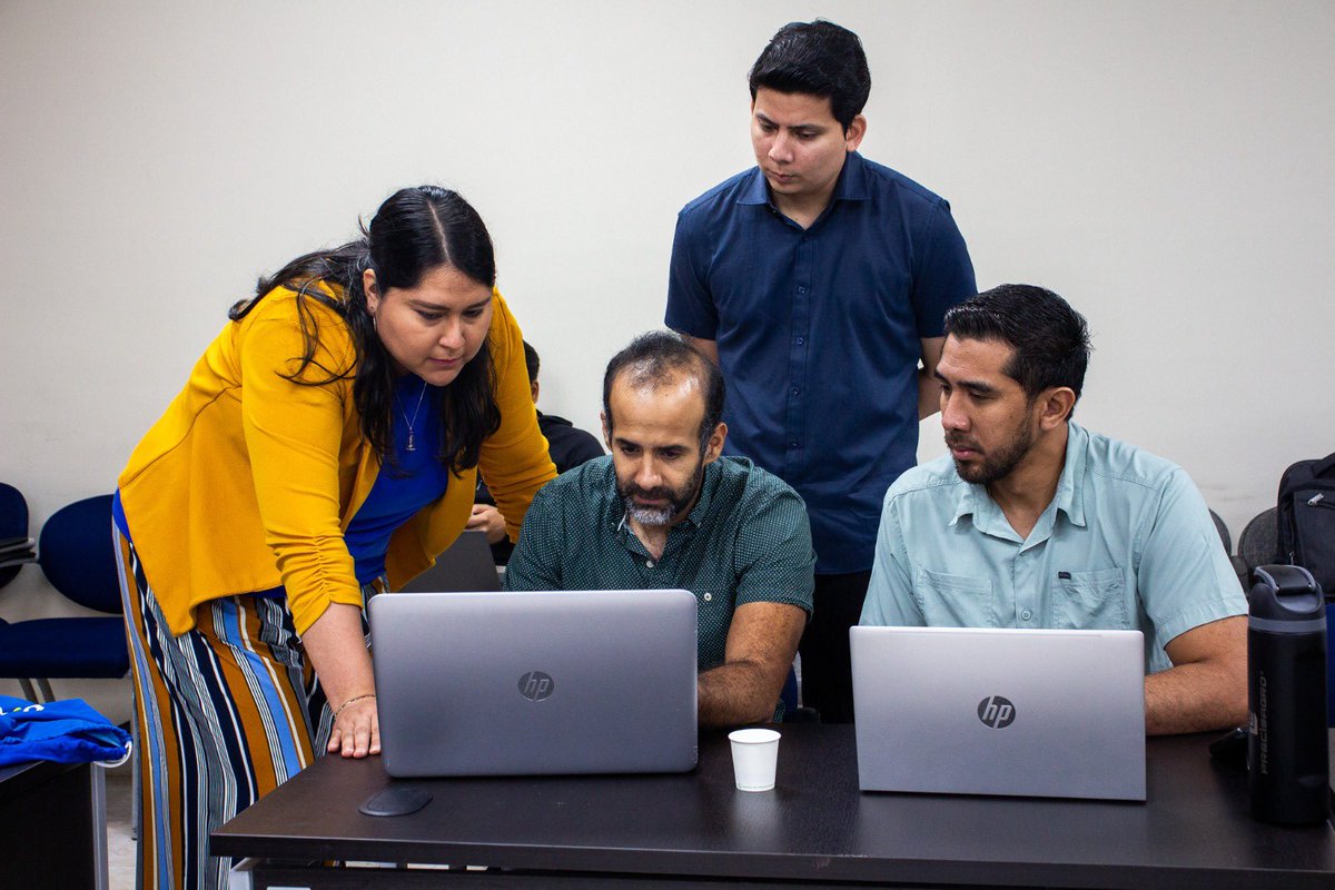 fictespol's tweet photo. 🎓 Avanzamos en la preparación para la acreditación de la European Network for Accreditation of Engineering Education (EUR-ACE), fortaleciendo Resultados de Aprendizaje, evaluación y mejora continua en nuestros postgrados de ingeniería. 🌍

#EURACE #CalidadAcadémica #Ingeniería https://t.co/pbZpZeaxp8