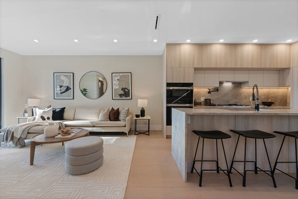 PontilloRealty's tweet photo. A spectacular brand-new 5-bed 4-bath detached home, walking distance to Lower Lonsdale!

🏡 504 E 5th Street, Lower Lonsdale
🔑 View by Appointment

Contact me for more information (604) 551-8986 📲

https://t.co/Heavpozc7l https://t.co/wKX3IHkowS