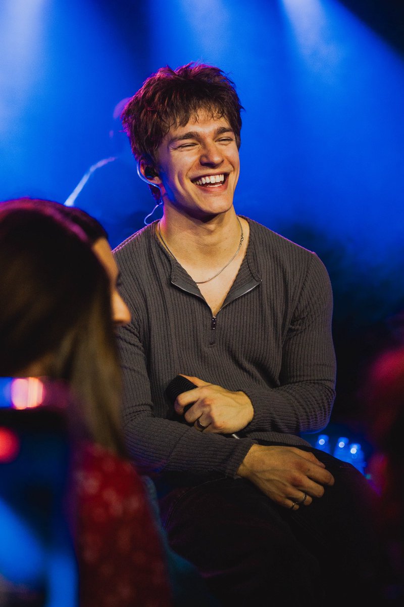 Alex Sampson ✞ tweet media