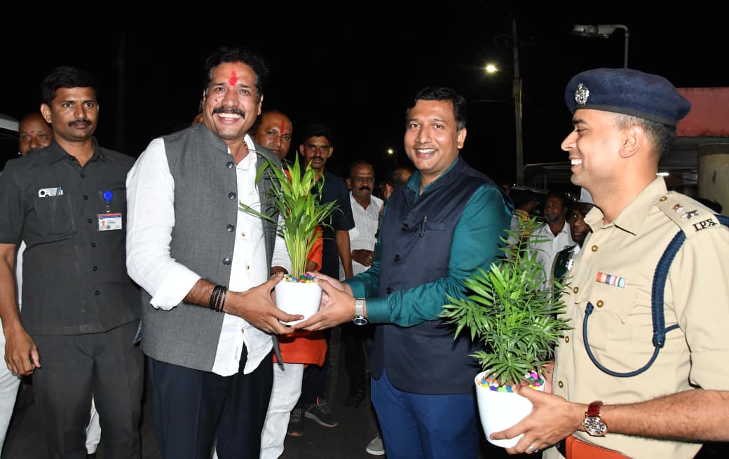 Collector Adilabad tweet media