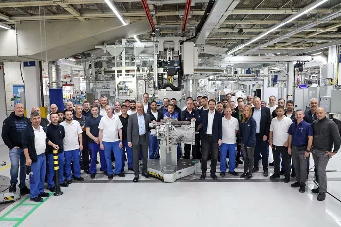 Planetacamion's tweet photo. HITO ALCANZADO: LA TRANSMISIÓN TRAXON DE ZF SUPERA LOS 1,5 MILLONES DE UNIDADES
https://t.co/J3M3L5mSfN
#Traxon #ZF https://t.co/wcTRAEQgIa