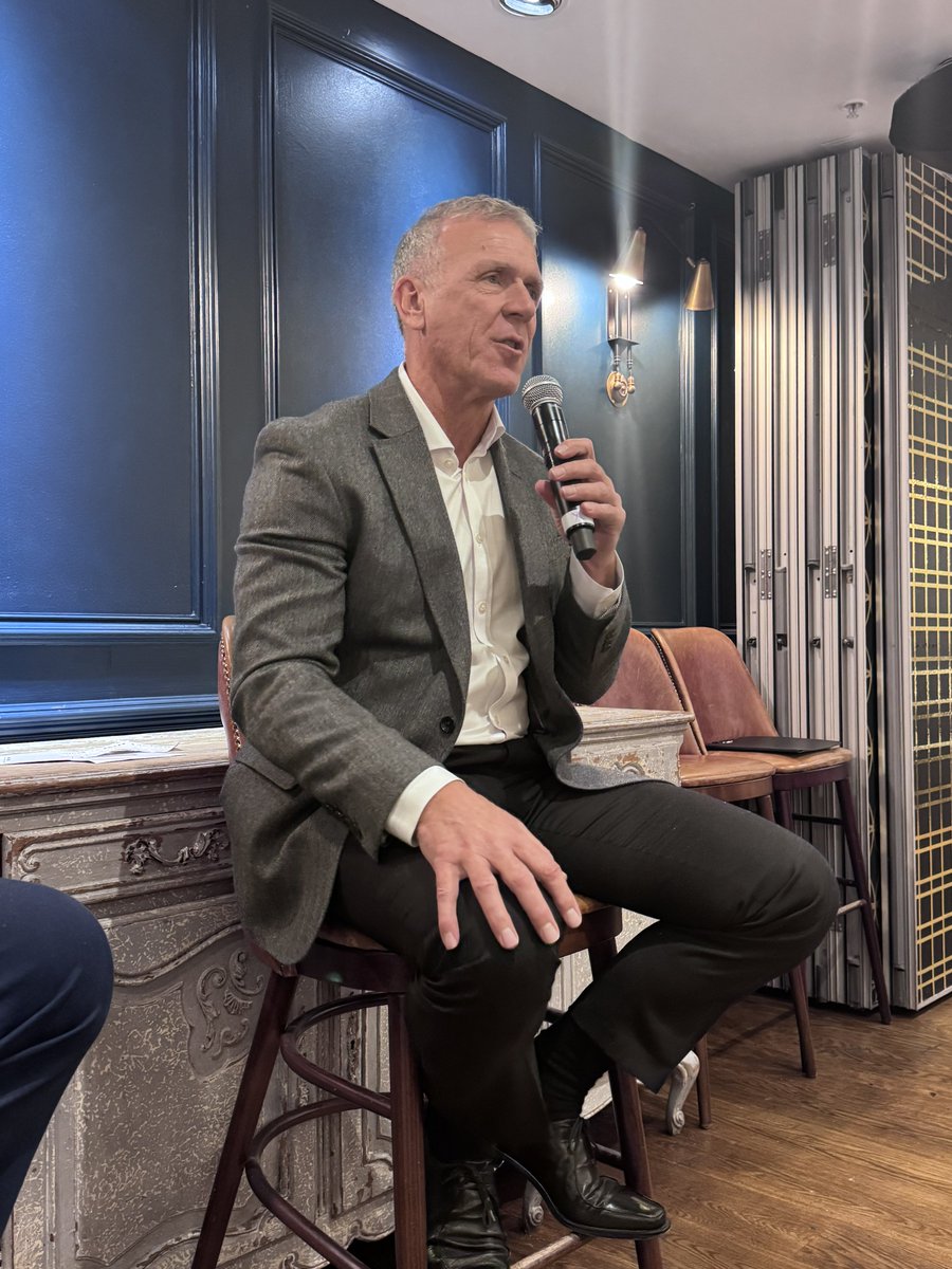 Under The Posts tweet media