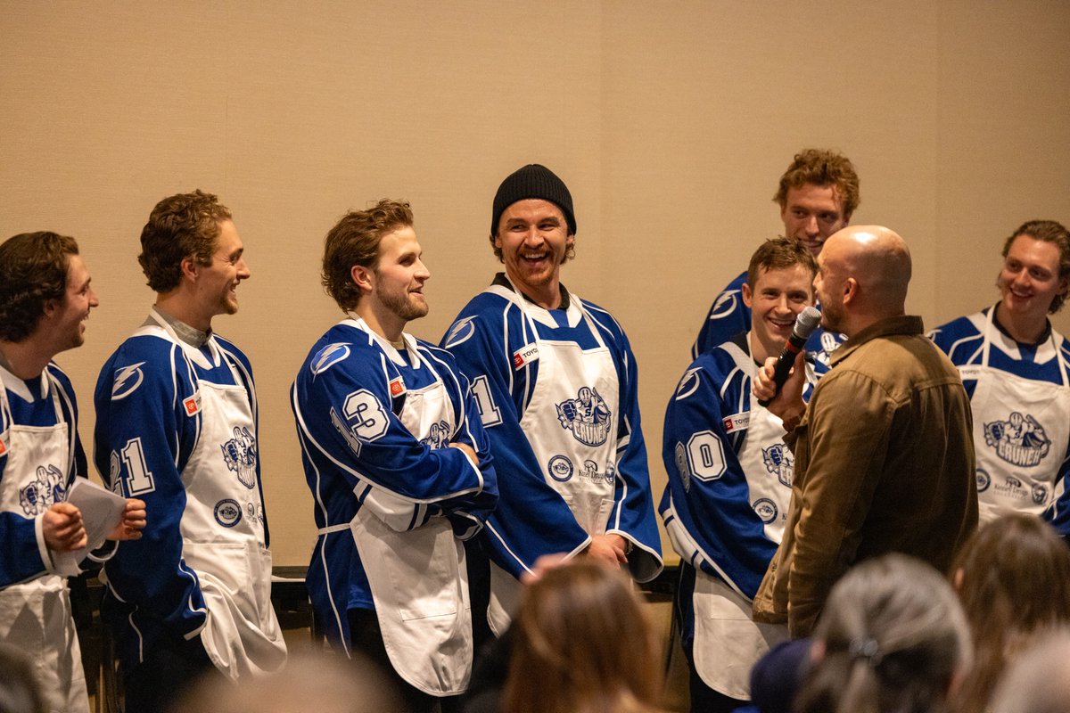 x - Syracuse Crunch tweet media