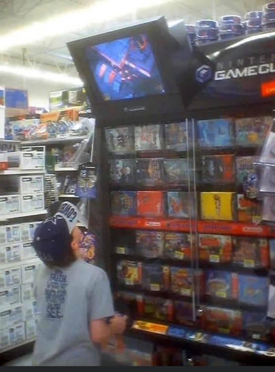 Today kids will never know how fun Walmart used to be 😢