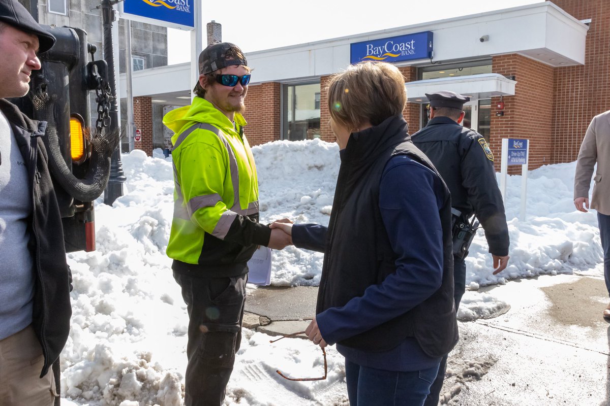 MassGovernor's tweet photo. Saw firsthand the incredible teamwork happening in Fall River as we dig out from a record-breaking storm. 

@MassDOT surged resources to the region. With the help of nearby states and @TheNationsFirst, we're making progress. 

Huge thanks to crews working nonstop and neighbors pitching in. We’ll get through this together.