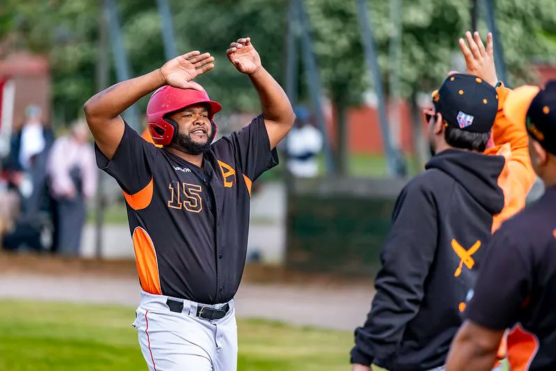 ExtraInningsUK's tweet photo. Today @ProjectCOBBUK named @BritishBaseball's  Most Valuable Two-Way Player for the National League, Yonathan Novas, who produced at an MVP level at the plate, but also finished No. 2 on the Essex Arrows in innings as a swingman. #BritishBaseball 
https://t.co/OUWOM8UXcu https://t.co/S3DfbJwltO