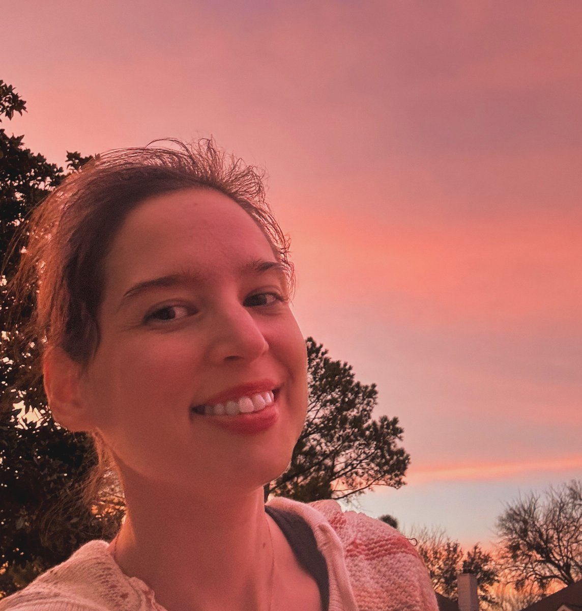 AmyJBarhydt's tweet photo. You know what's better than a Texas sunset? Nothing! As a true Texan, I'm obsessed with sorbet sunsets - the messy hair doesn't even matter when God's canvas is on display! #Godisgood #JesusLovesYou #TGIF #AmyBarhydt #flowermound https://t.co/YCPHdnPPpE