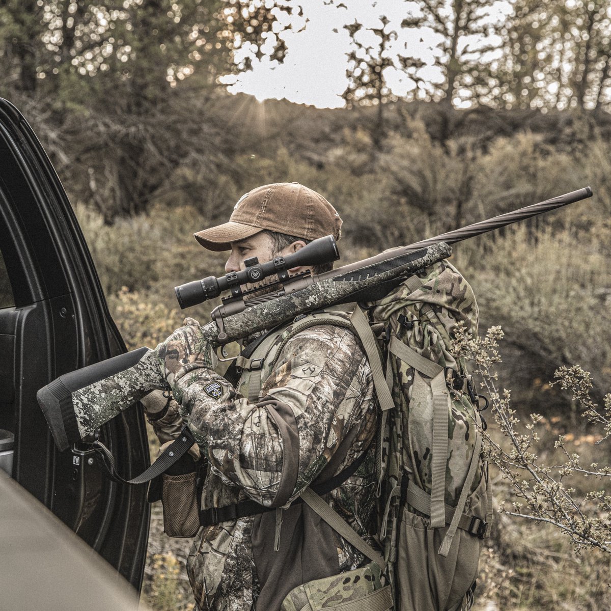 Sportsmans Warehouse tweet media