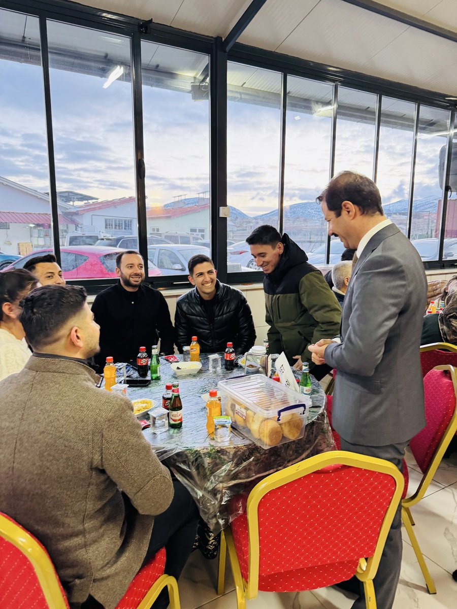 📍 SEVDER’de İftar Programı Düzenlendi

✅ Kaymakamımız Sn. İsa BERTAN ve Hanımefendi Aylin DOĞAN BERTAN, İlçe Kurum Amirleri, Şehit ve Gazi aileleri ile Emniyet ve Jandarma personeli ve ailelerinin katılımıyla, SEVDER tarafından düzenlenen iftar programına iştirak etti.