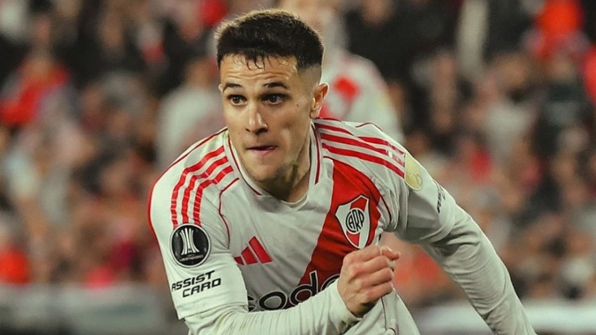 Que mal le pagaron al DT que los trajo. Están lejos de ser más que River, y nunca van a serlo.

Prohibido olvidar a estos muchachos.